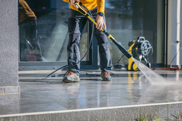 Best Commercial Building Pressure Washing  in George West, TX