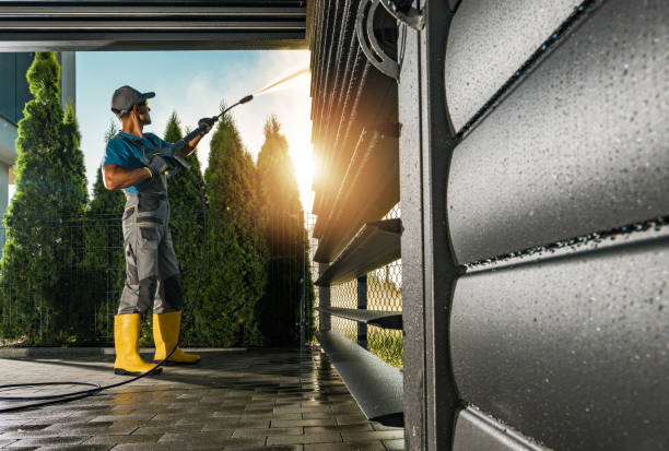 Why Choose Our Certified Pressure Washing Experts for Your Project Needs in George West, TX?